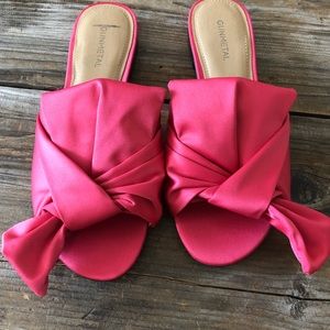 Gunmetal Nikola Pink Satin Bow Flats Sz 8